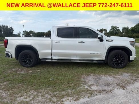 Used 2024 GMC Sierra 1500 Denali w/ Technology Package AWD/4WD image 6