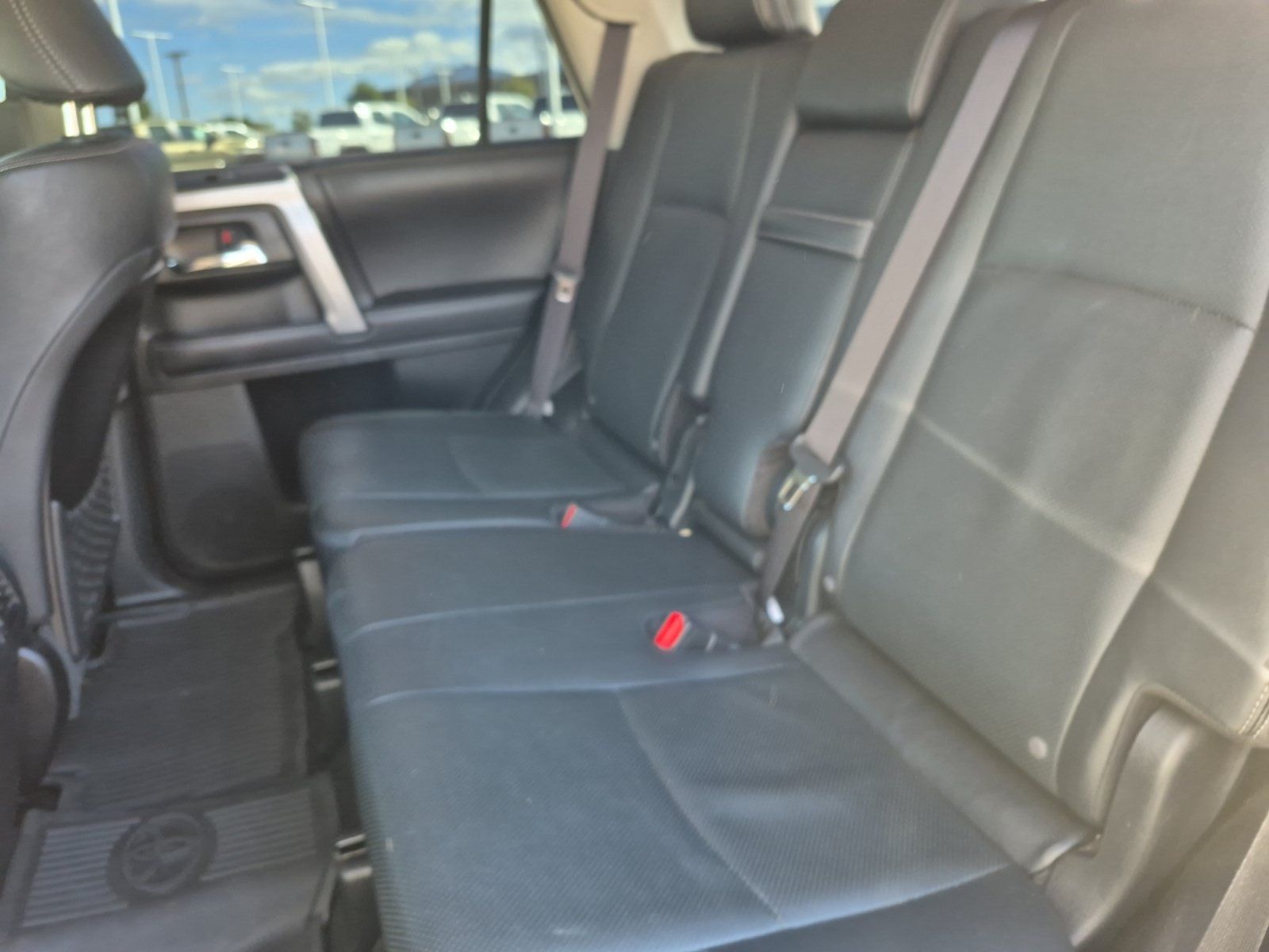 Used 2019 Toyota 4Runner SR5 AWD/4WD image 20