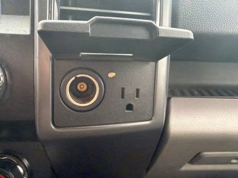 Used 2019 Ford F150 XLT w/ Equipment Group 302A Luxury AWD/4WD image 41