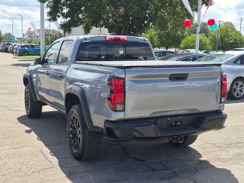 Used 2024 Chevrolet Colorado Trail Boss w/ Technology Package AWD/4WD image 9