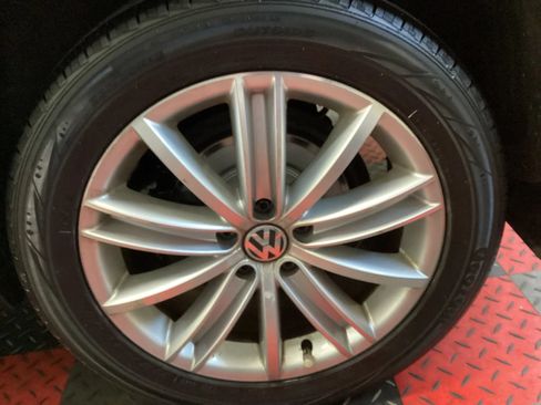 Used 2016 Volkswagen Tiguan SE AWD/4WD image 5