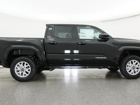 Used 2026 Toyota Tacoma SR5 RWD image 30