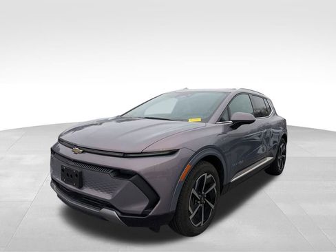 Certified 2024 Chevrolet Equinox EV LT image 3