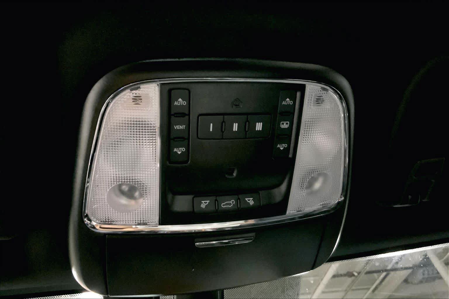 Used 2020 Jeep Grand Cherokee High Altitude AWD/4WD image 33