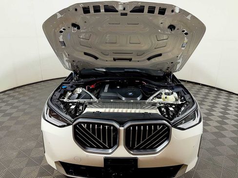 Used 2025 BMW X3 xDrive30 AWD/4WD image 32
