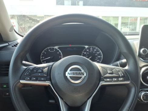 Certified 2023 Nissan Sentra SV FWD image 24