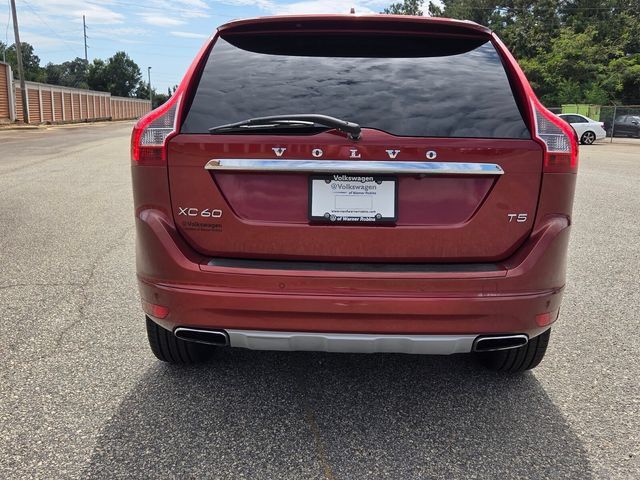 Used 2016 Volvo XC60 T5 Premier w/ Proximity Package FWD image 10