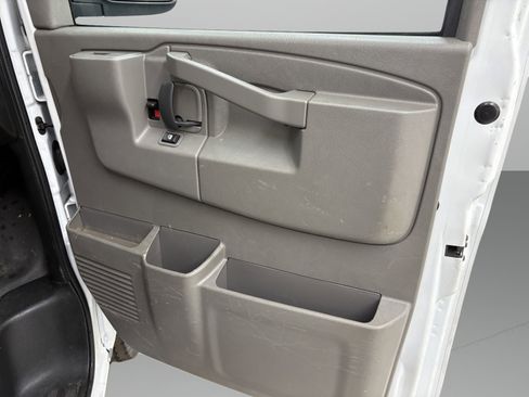 Used 2023 GMC Savana 2500 w/ Driver Convenience Package image 24
