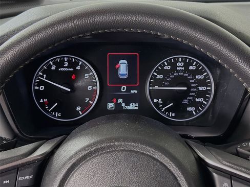 Used 2025 Subaru Outback Premium w/ Popular Package #1A image 13