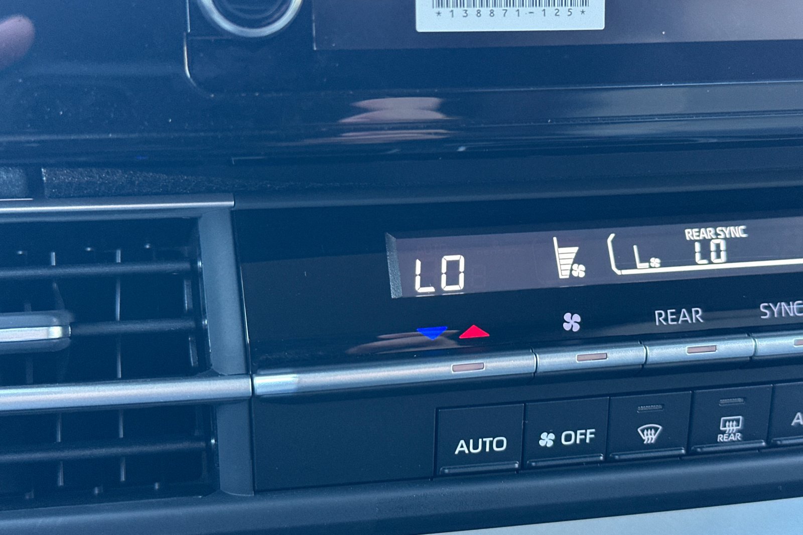 Certified 2026 Toyota Sienna LE FWD image 31