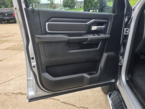 Used 2026 RAM 2500 Big Horn AWD/4WD image 12