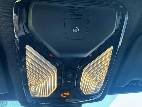 Used 2020 BMW 330i Sedan w/ Convenience Package image 16