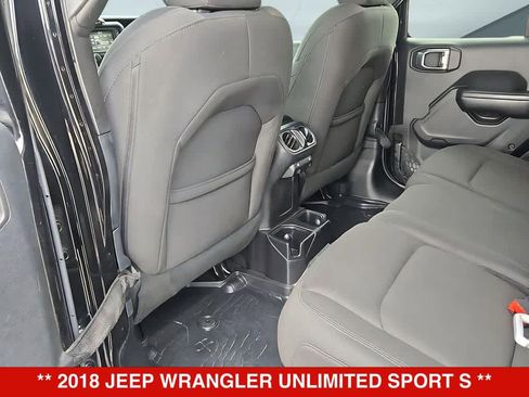 Used 2018 Jeep Wrangler Unlimited Sport S AWD/4WD image 19
