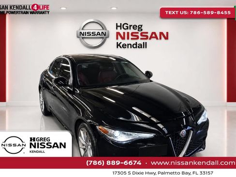 Used 2019 Alfa Romeo Giulia AWD image 1