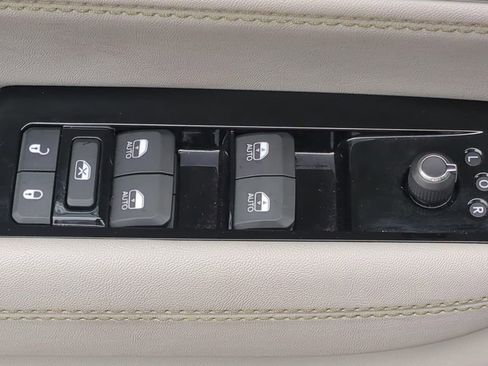 Used 2023 Jeep Wagoneer Series III w/ Preferred Equipment Group image 26