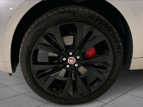 Used 2017 Jaguar F-PACE S image 11