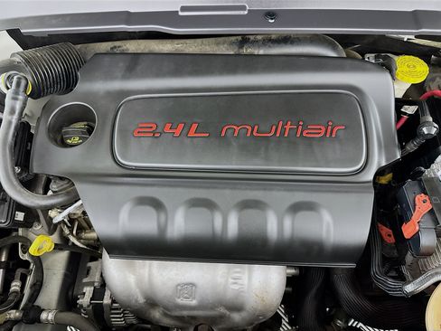 Used 2021 Jeep Compass Latitude image 38