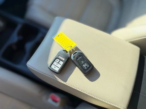 Used 2018 Honda CR-V EX-L image 17