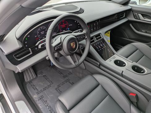 Certified 2025 Porsche Taycan AWD/4WD image 4