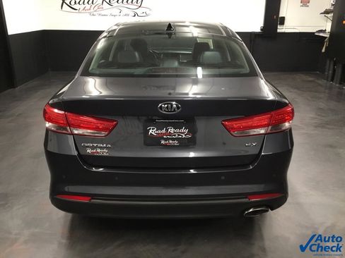 Used 2018 Kia Optima EX w/ Premium Package image 9