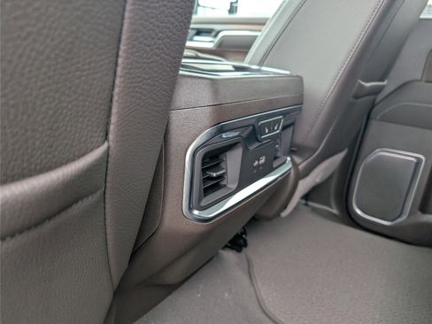 New 2026 GMC Sierra 2500 Denali w/ Denali Reserve Package AWD/4WD image 15