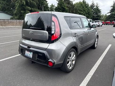 Used 2016 Kia Soul + w/ Primo Package FWD image 3