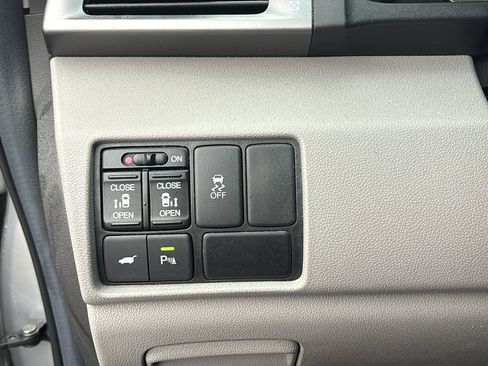 Used 2011 Honda Odyssey Touring image 15