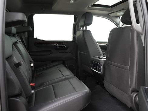 Used 2024 GMC Sierra 1500 Elevation w/ Elevation Premium Package AWD/4WD image 14