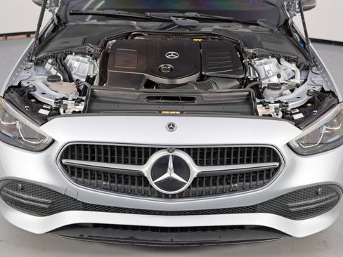 Used 2022 Mercedes-Benz C 300 C 300 w/ Exclusive Trim Package image 7