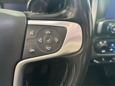 Used 2018 GMC Sierra 1500 SLE w/ SLE Value Package AWD/4WD image 14
