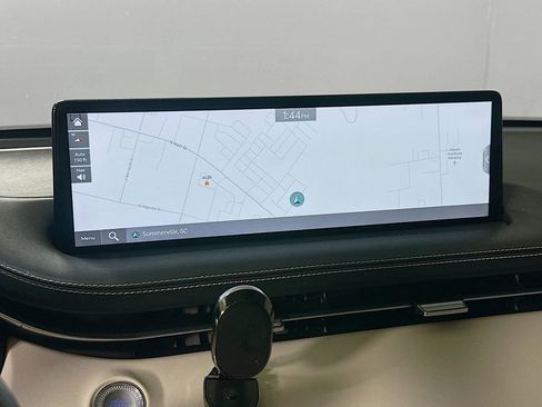 Used 2023 Genesis GV70 3.5T Sport w/ Sport Prestige Package image 28