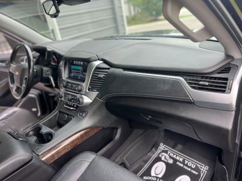 Used 2019 Chevrolet Suburban LT AWD/4WD image 16