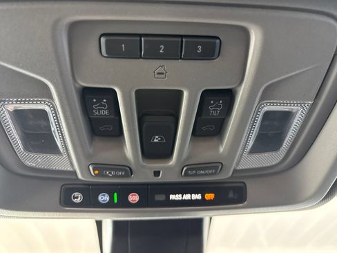 Used 2020 GMC Sierra 1500 Denali w/ Denali Ultimate Package AWD/4WD image 23