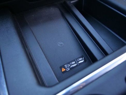 Used 2022 Chevrolet Silverado 2500 High Country w/ Z71 Off-Road Package image 18