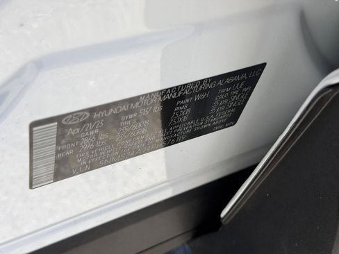 Used 2023 Hyundai Santa Fe SEL FWD image 40