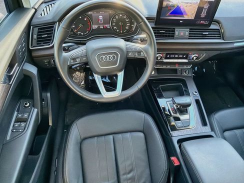 Used 2023 Audi Q5 2.0T Premium w/ Convenience Package AWD/4WD image 16