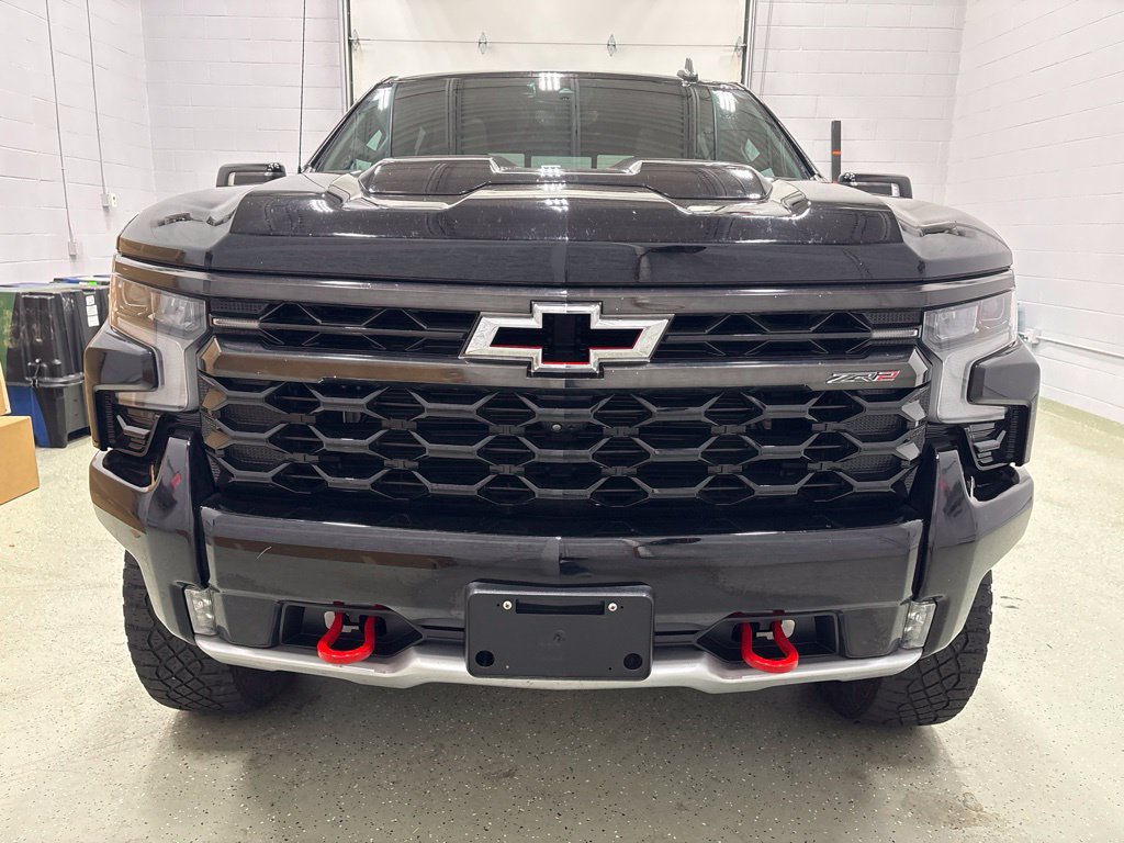 Used 2023 Chevrolet Silverado 1500 ZR2 w/ Technology Package AWD/4WD image 10