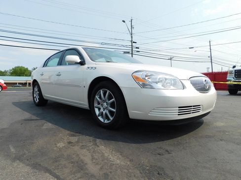Used 2008 Buick Lucerne CXL w/ Driver Confidence Package FWD image 3