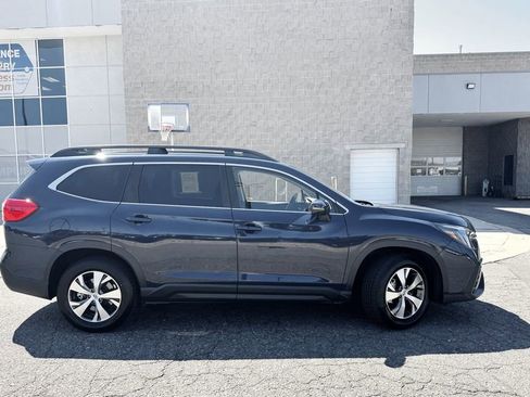 Used 2023 Subaru Ascent Premium w/ Convenience Package image 5