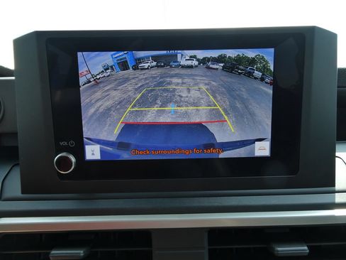 Used 2024 Toyota Tacoma SR AWD/4WD image 31