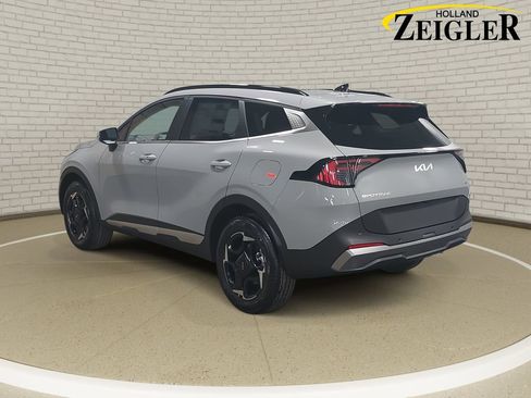 New 2026 Kia Sportage EX image 7