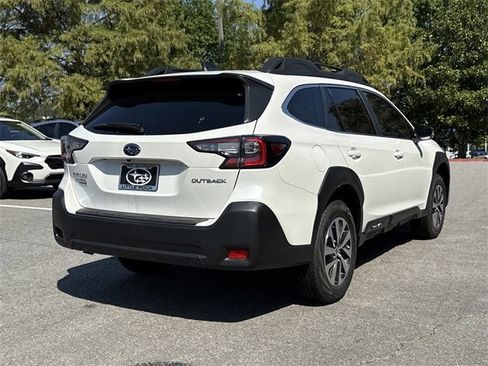 New 2025 Subaru Outback Premium image 3