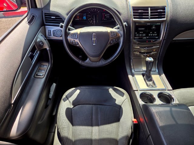 Used 2015 Lincoln MKX FWD image 12