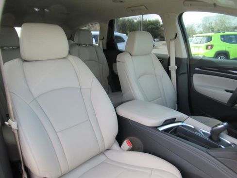 Used 2020 Buick Enclave Premium w/ Surround and Sites Package image 8