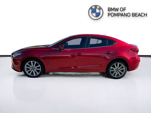 Used 2017 MAZDA MAZDA3 Touring w/ Popular Equipment Package image 4