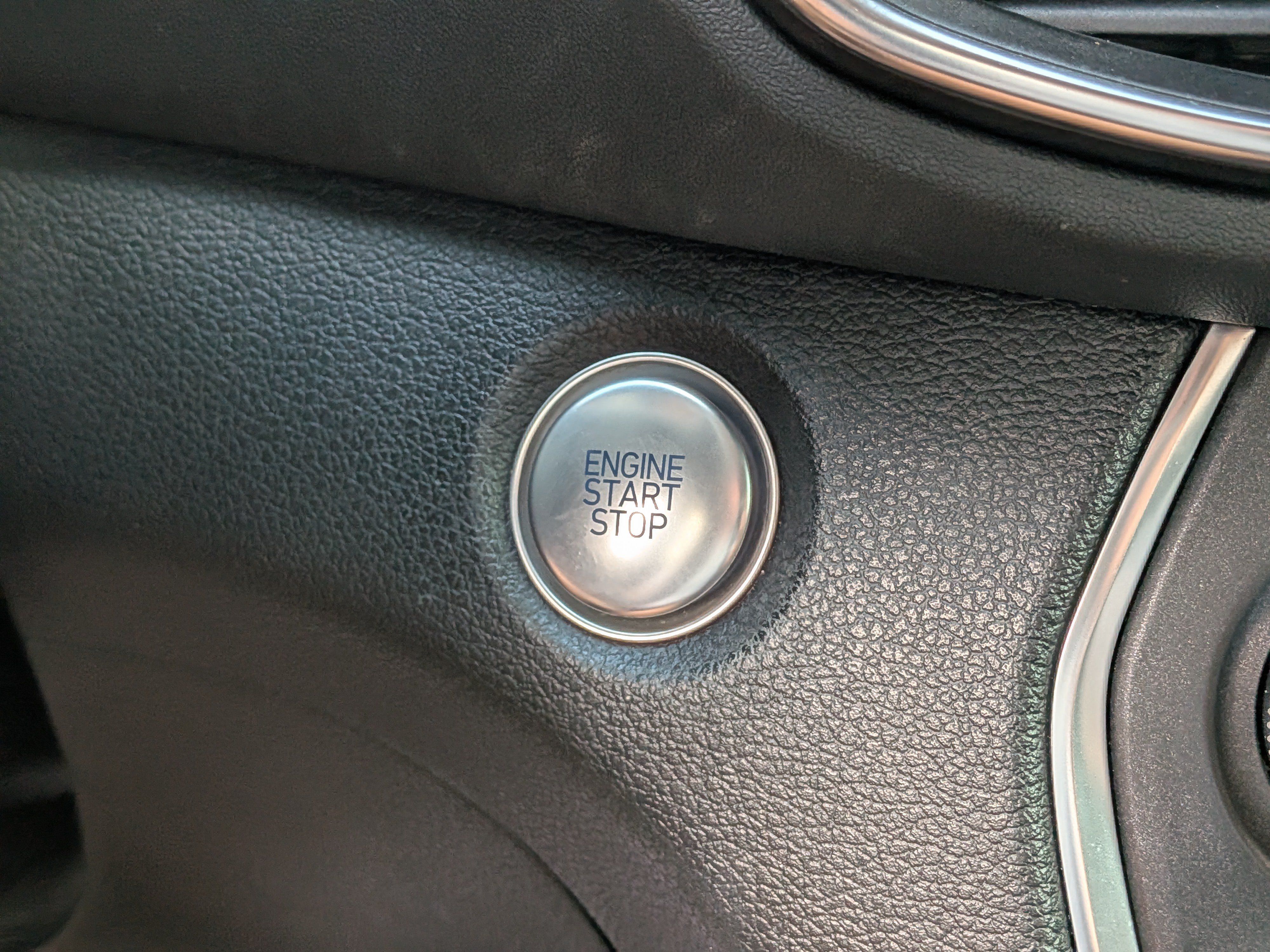 Used 2019 Hyundai Santa Fe SEL FWD image 29