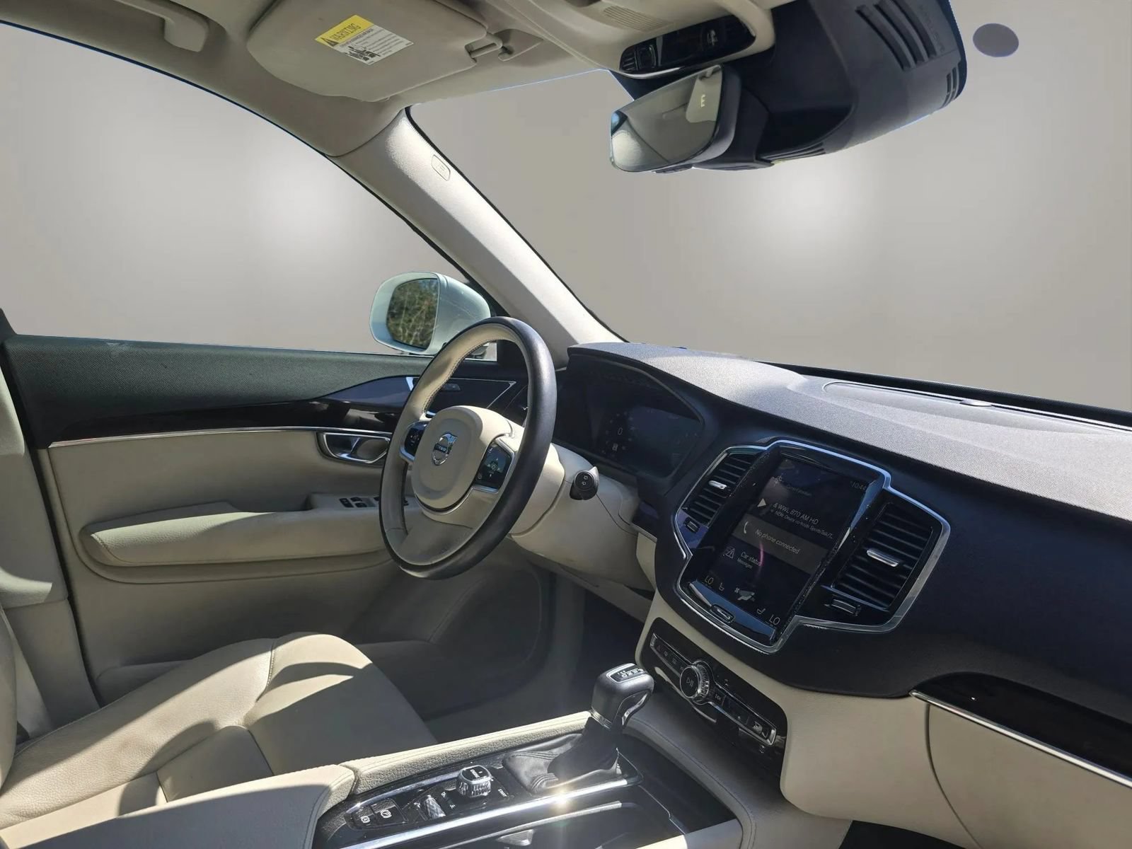 Used 2017 Volvo XC90 T6 Momentum w/ Vision Package AWD/4WD image 25