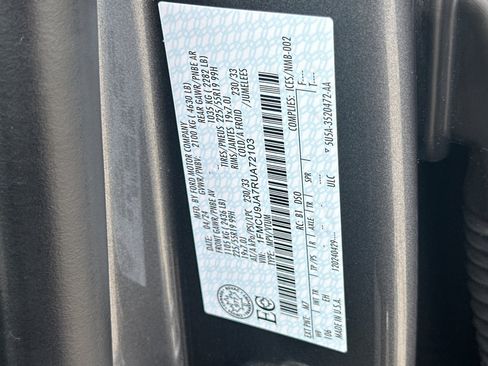 Used 2024 Ford Escape Platinum AWD/4WD image 29