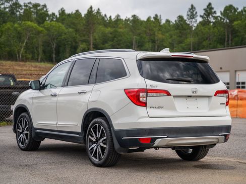 Used 2019 Honda Pilot Touring image 5
