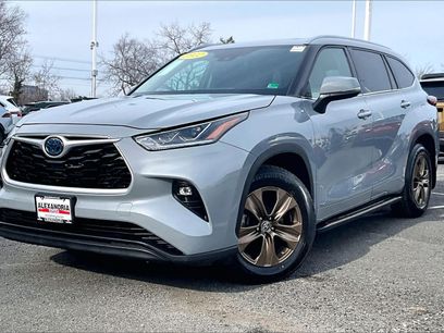 Used 2022 Toyota Highlander Bronze Edition